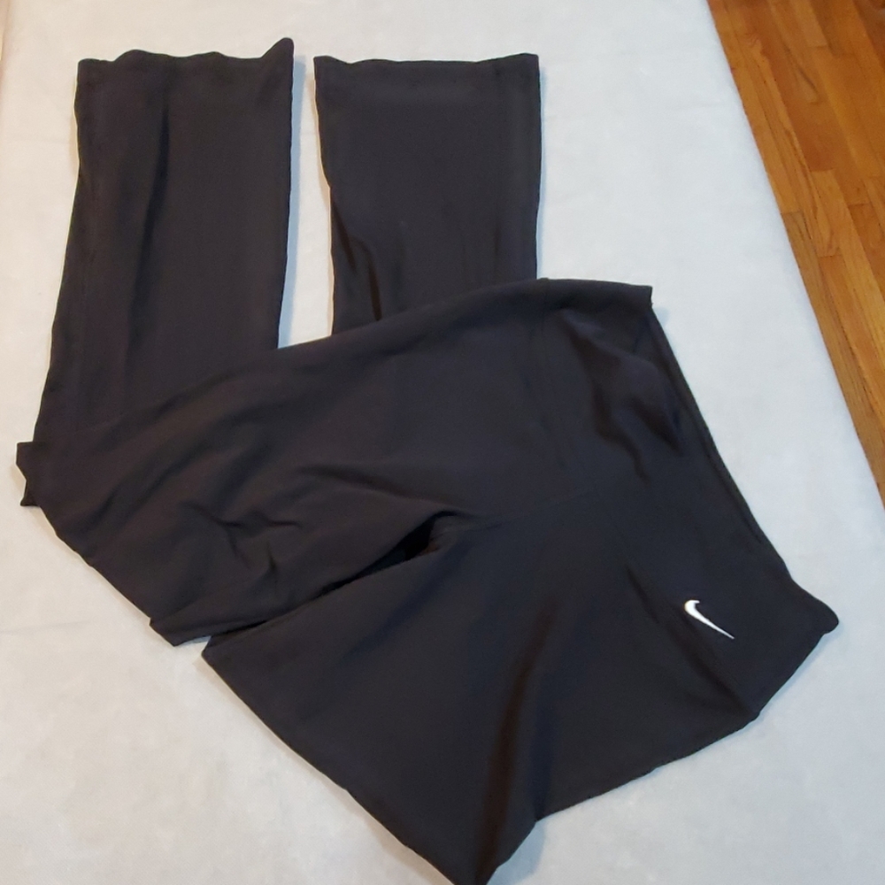 Nike workout pants ( new)